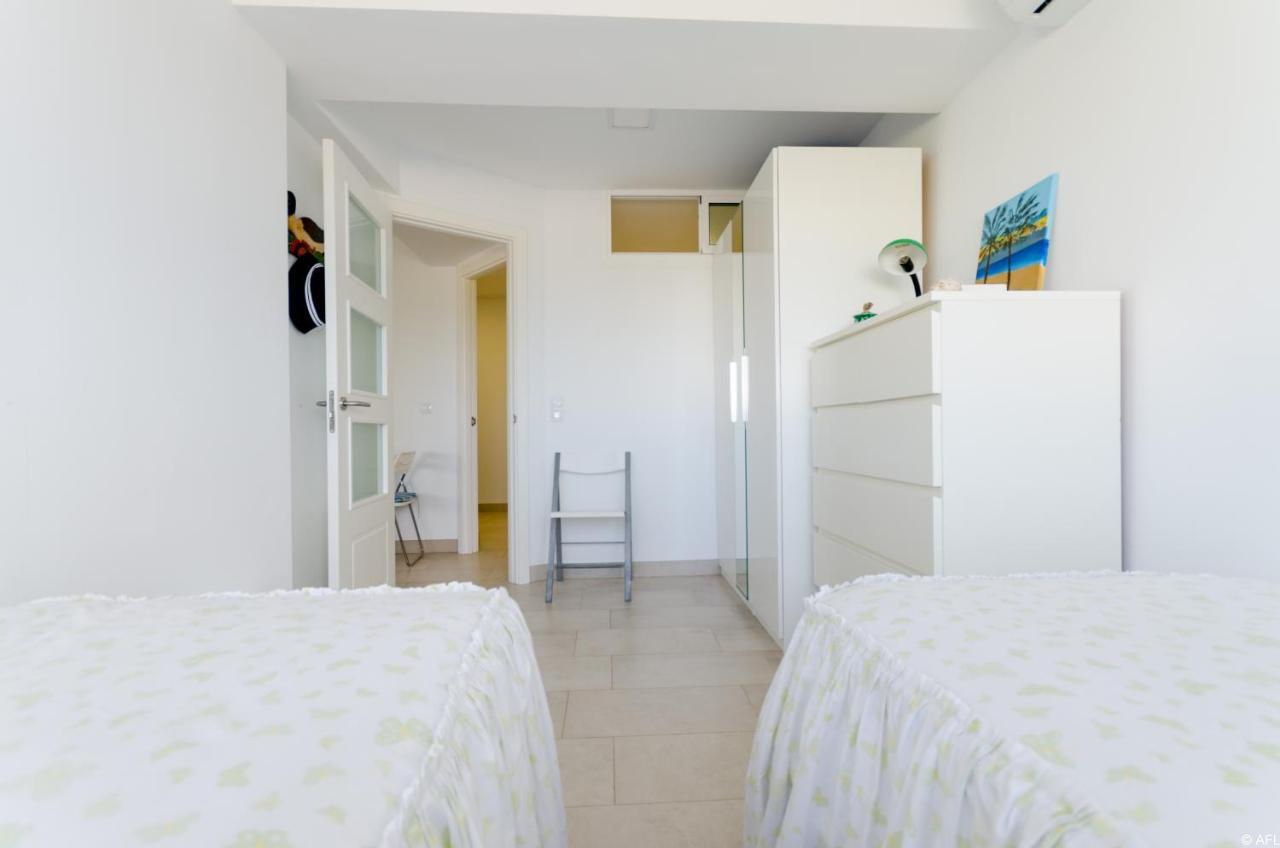 Holiday Apartment With Direct Sea Promenade Access มาสปาโลมาส ภายนอก รูปภาพ