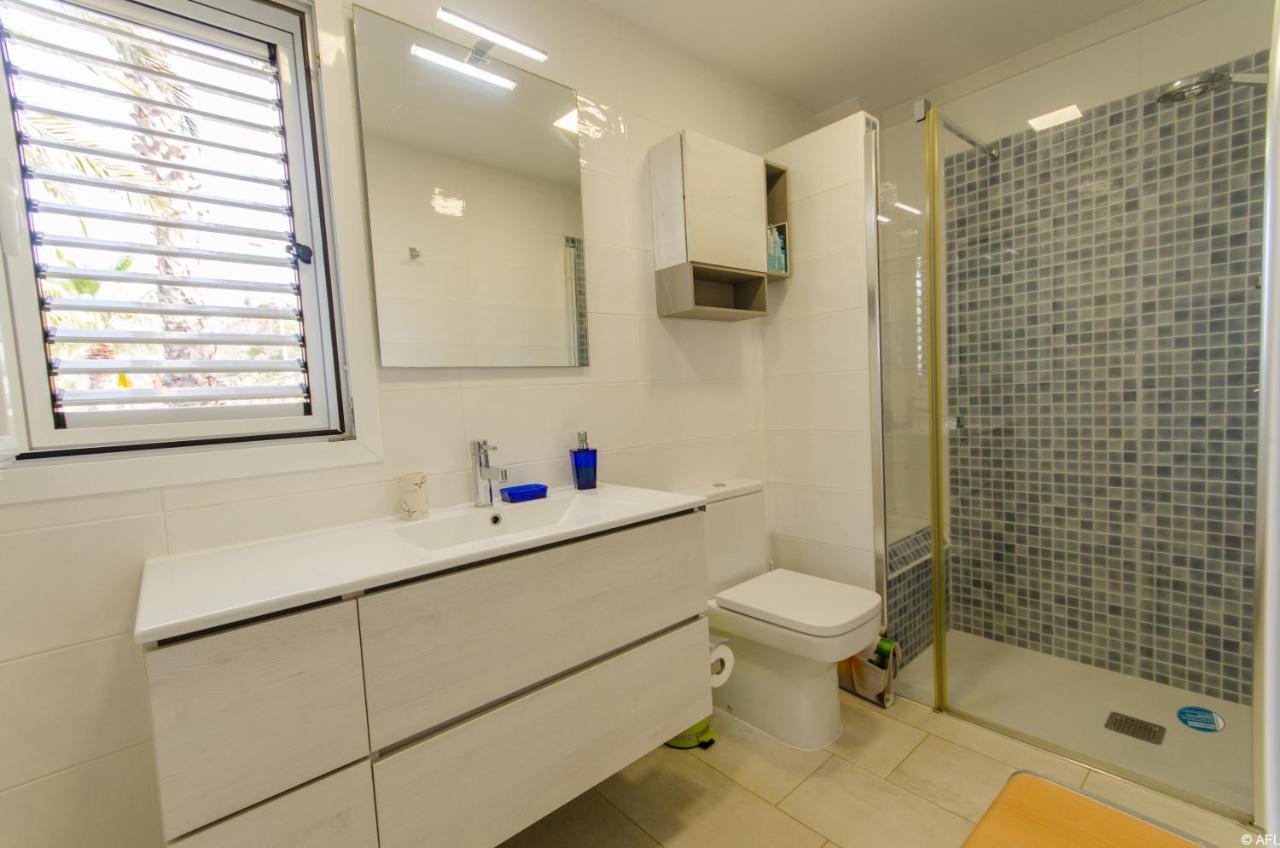Holiday Apartment With Direct Sea Promenade Access มาสปาโลมาส ภายนอก รูปภาพ